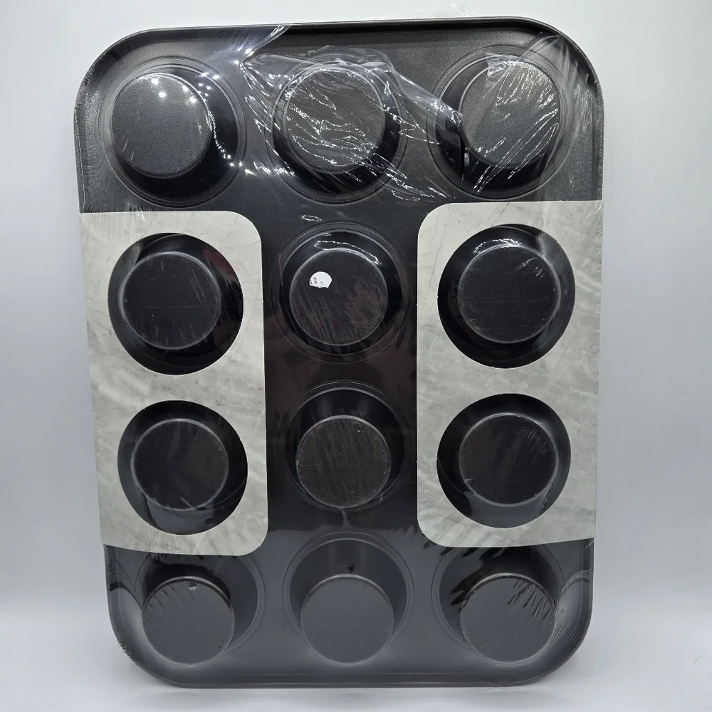 Core Kitchen Classic Halloween Everyday Muffin Cupcake Pan with Silicone Liners